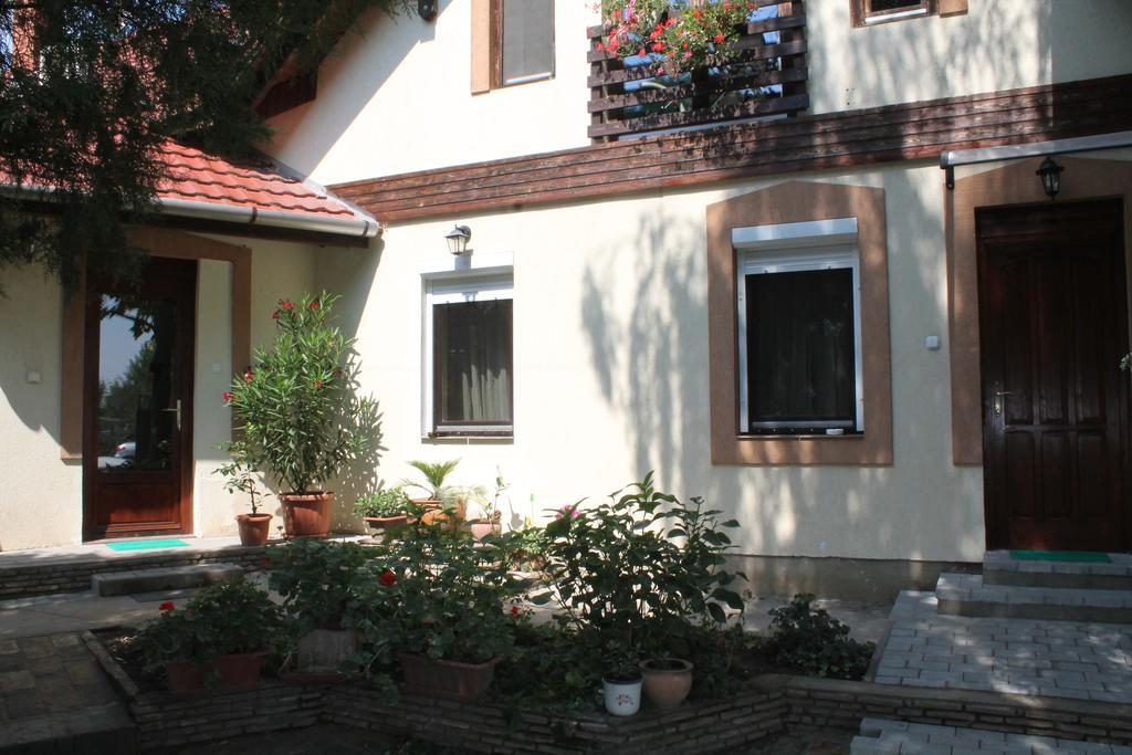 Appartement Vargapartman *